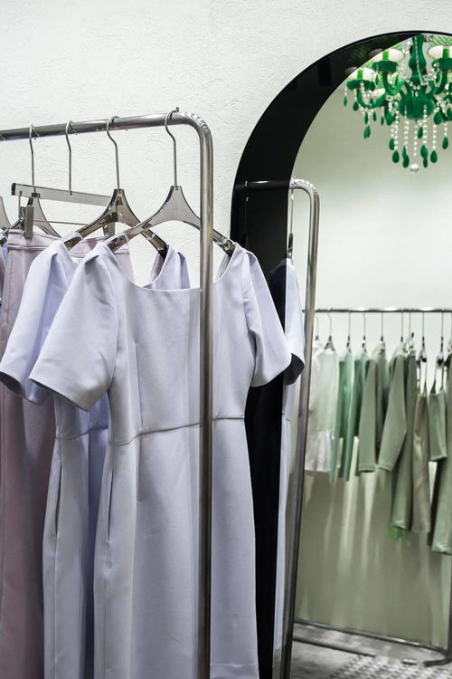 一年一度 南油服裝批發(fā)城 年尾清倉(cāng) ,應(yīng)該怎么逛